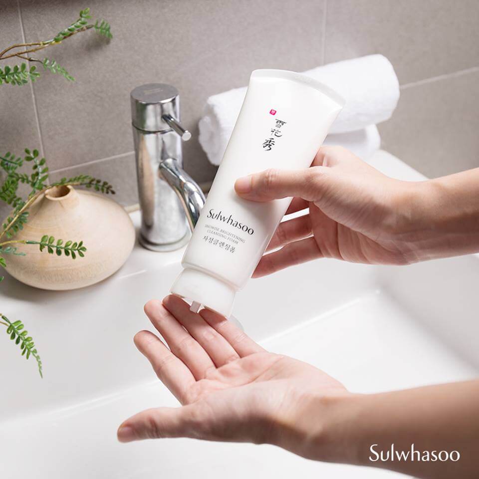 Sulwhasoo,SnowiseBrighteningCleansingFoam,โซลวาซู,โฟมน้ำนม,ทำความสะอาดผิวหน้า