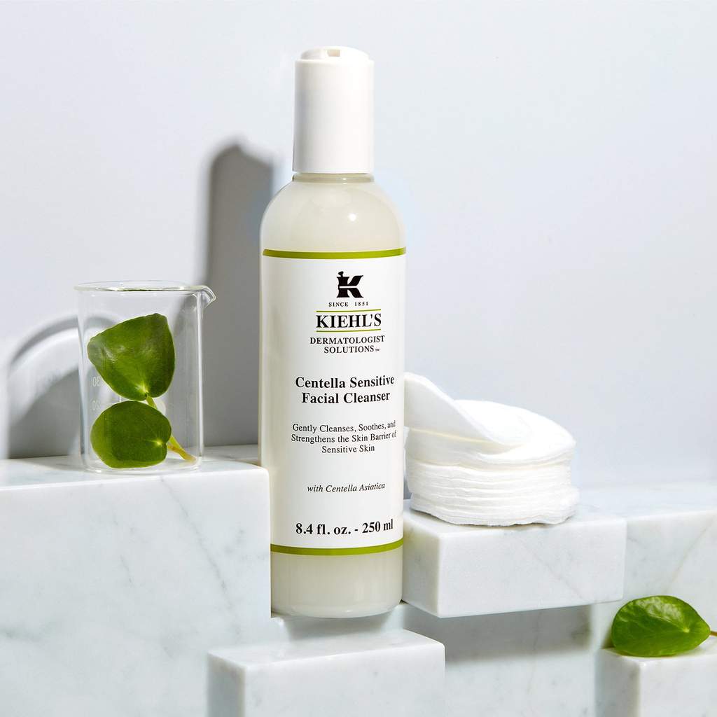 Kiehl's, Kiehl's Centella Sensitive Facial Cleanser, Kiehl's Centella Sensitive Facial Cleanser รีวิว, Kiehl's Centella Sensitive Facial Cleanser ราคา, Kiehl's Centella Sensitive Facial Cleanser pantip, Kiehl's Centella Sensitive Facial Cleanser 30 ml., Kiehl's Centella Sensitive Facial Cleanser 30 ml. ผลิตภัณฑ์ทำความสะอาดผิวหน้าสูตรอ่อนโยน เพื่อผิวบอบบางที่มีแนวโน้มแพ้ง่ายโดยเฉพาะ